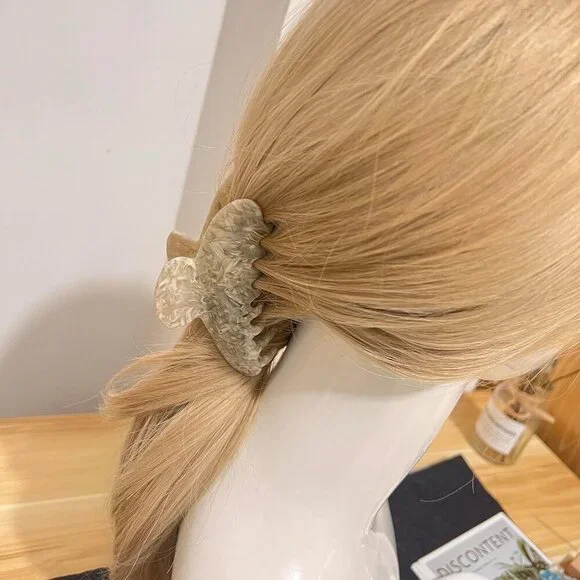 Large Hair Claw Clips Acrylic Tortoise French Butterfly Strong Hold Women Girls - Picture 4 of 8